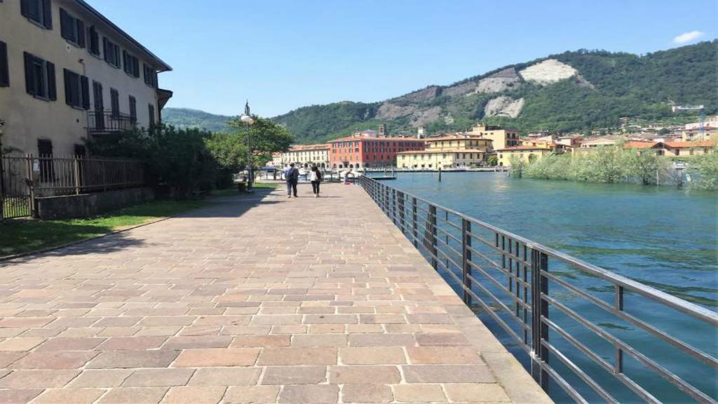 Fun & Sun Iseo Lake Apartment Паратико Екстериор снимка
