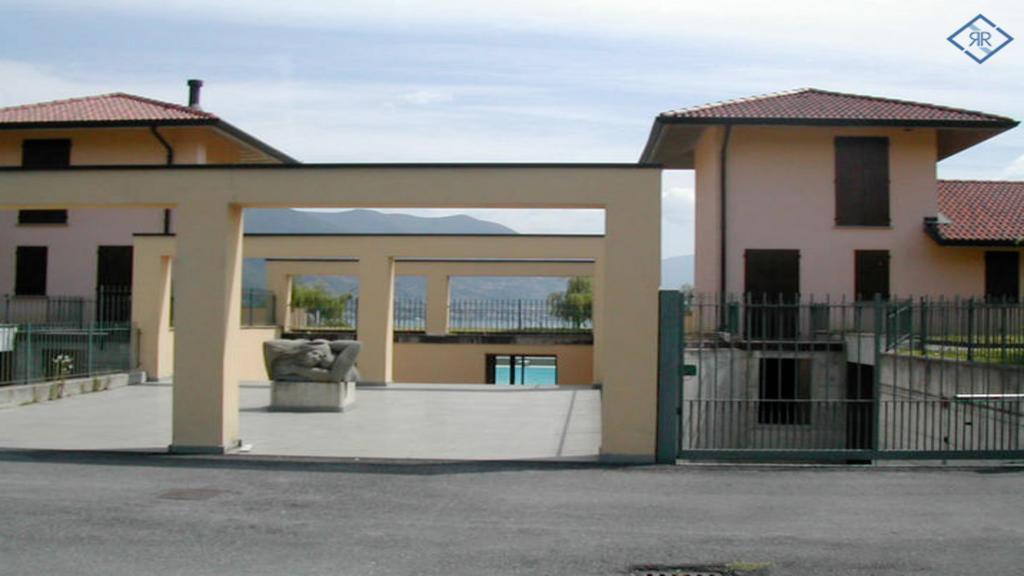 Fun & Sun Iseo Lake Apartment Паратико Екстериор снимка